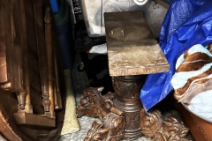 oval-table-base